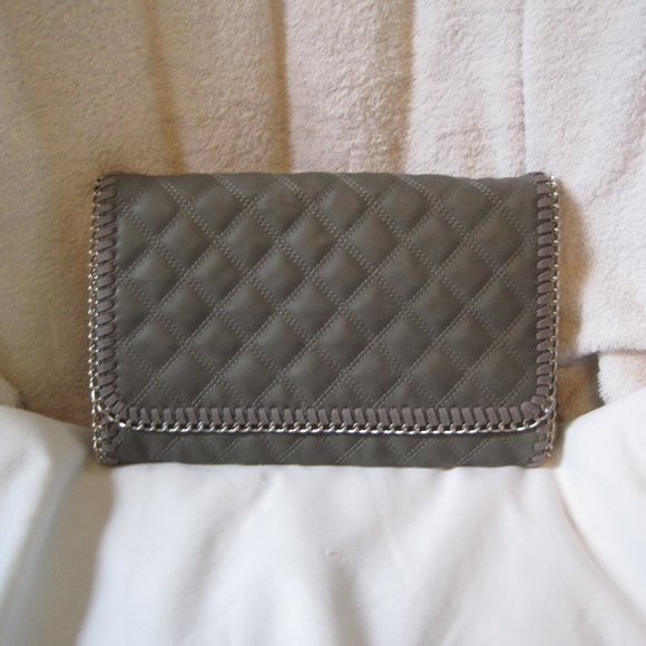 Gray Quilted Vegan Leather Clutch Handbag Purse Chain Strap - Picture 1 of 7